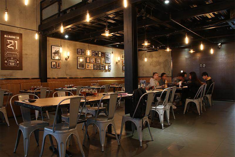 火锅店装修实景图